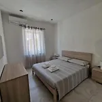 La Maddalena Holiday Home Vakantiehuis La Maddalena (Sassari)